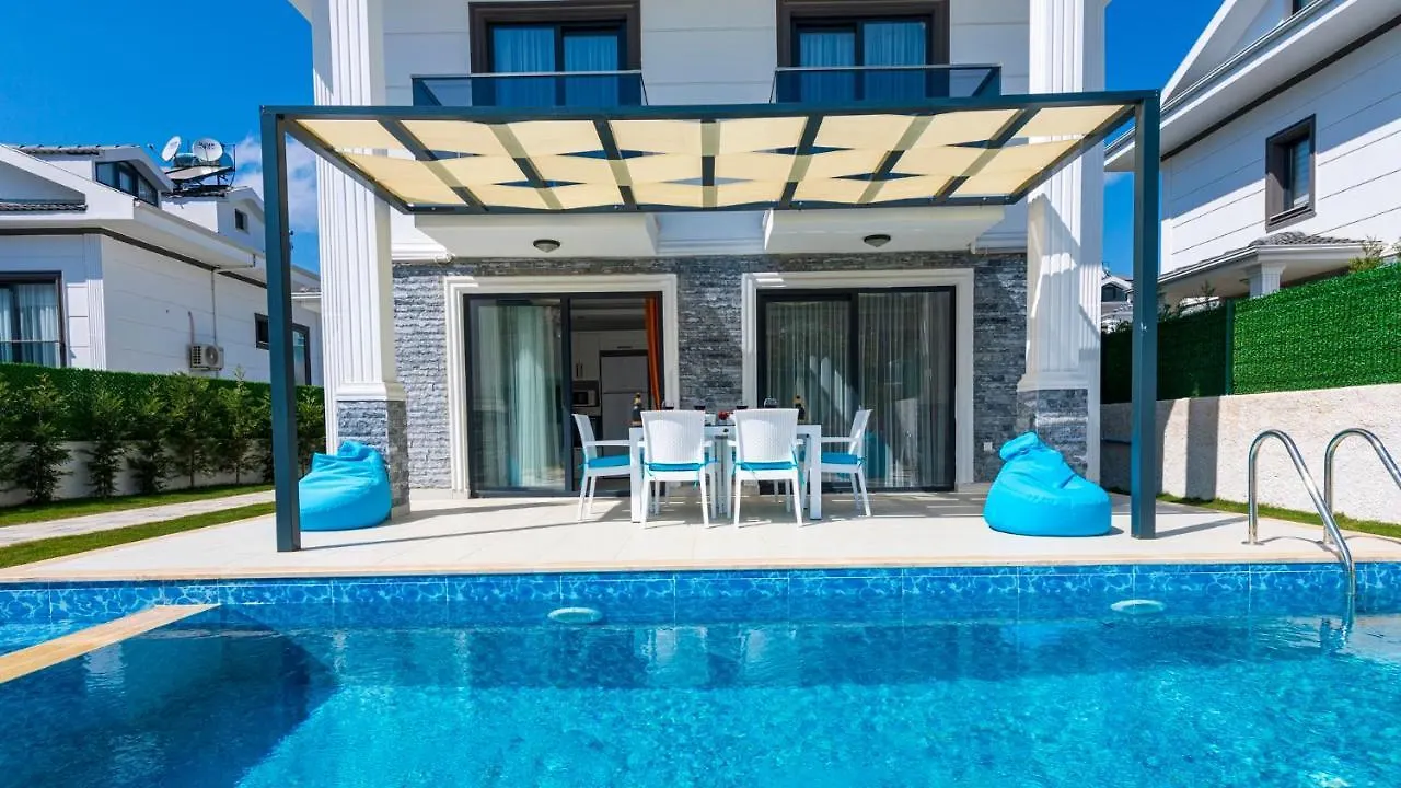 Hisar 2 - 4 Bedroom Holiday Villa In Hisaroenue Fethiye